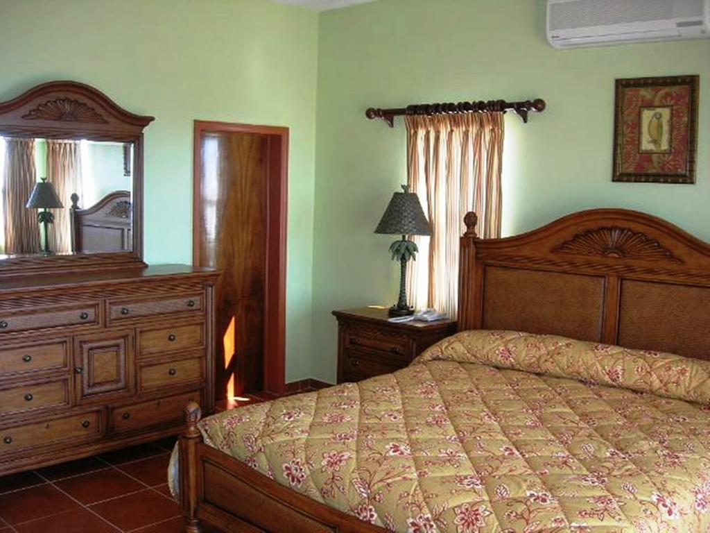 Ocean Terrace Condominiums The Valley Quarto foto