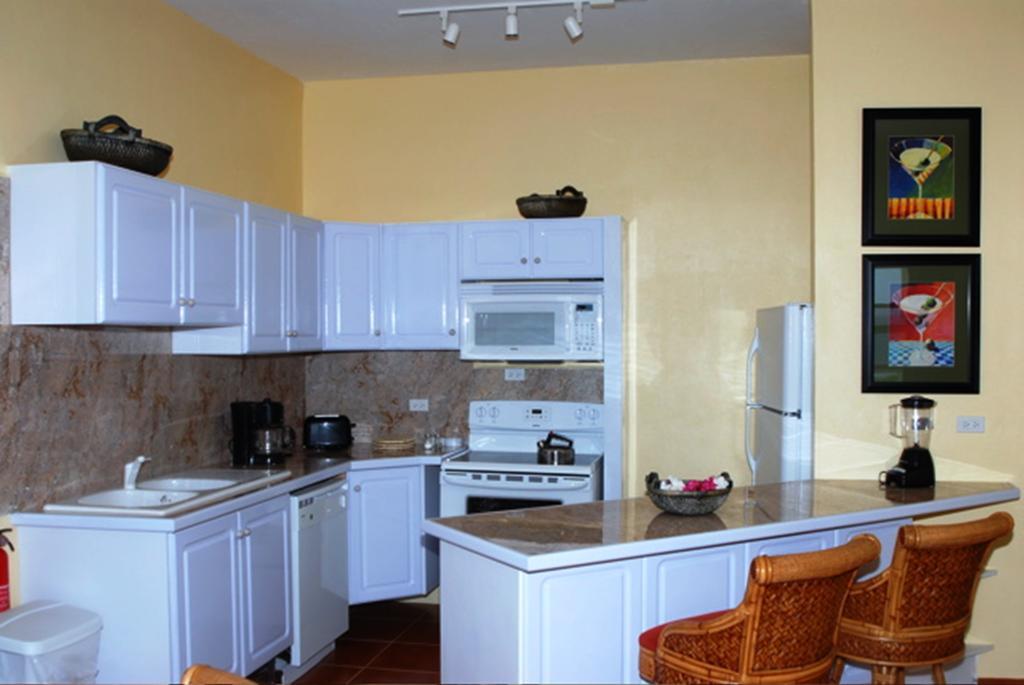 Ocean Terrace Condominiums The Valley Quarto foto